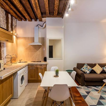 New Chic Flat : Le Marais - Place Des Vosges Parijs Buitenkant foto